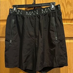 Boohoo Man Black Athletic Shorts with Logo no lining